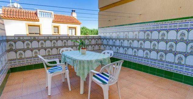 Apartamento Villa De Rota - Vista Mar, 135M2, Terraza, Sat Tv Y Mas Exterior photo