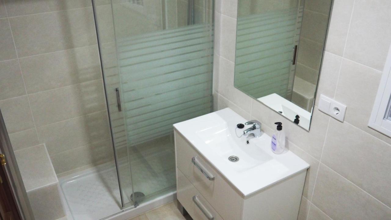 Apartamento Villa De Rota - Vista Mar, 135M2, Terraza, Sat Tv Y Mas Exterior photo